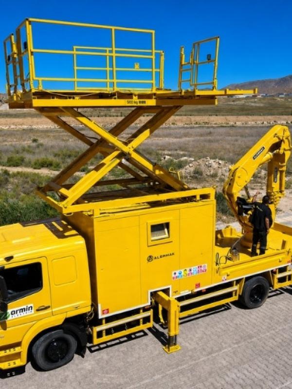 Mobile Catenary Line Maintenance Truck