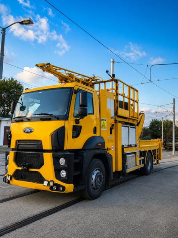 Mobile Catenary Line Maintenance Truck