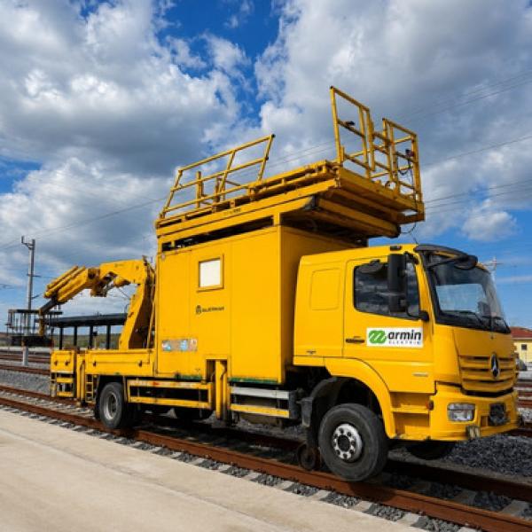 Mobile Catenary Line Maintenance Truck